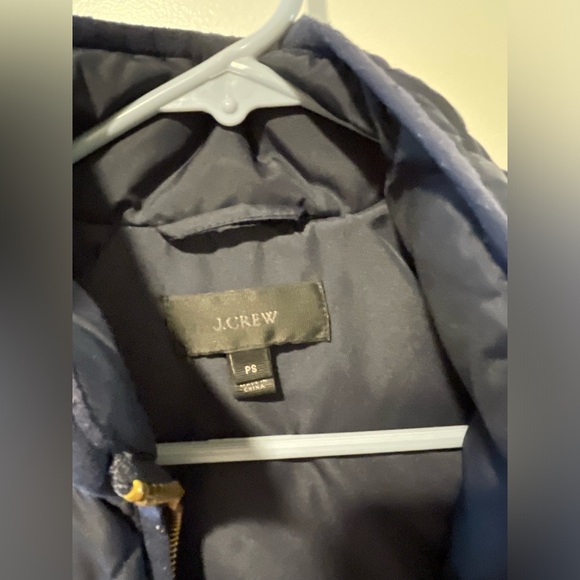 Jcrew navy puffy vest with gold elements - Picture 2 of 6